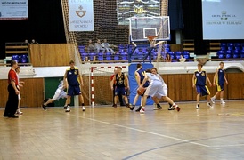 W memoriałowym pojedynku Lotos wygrał z Truso (koszykówka)