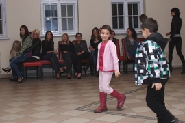 Równym krokiem po tytuł