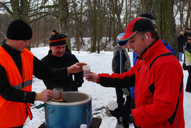 Urokliwa Bażantarnia nie przestraszyła śniegiem i mrozem (biegi przełajowe)