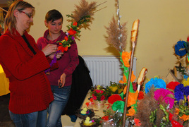 Wieszanie śledzia, zakopywanie żuru