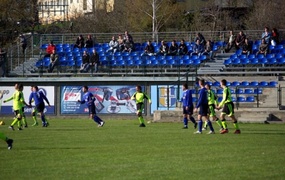 Remis w derbowym meczu (piłka nożna)