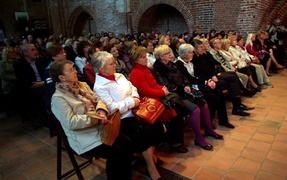 Łobaszewska śpiewa Niemena