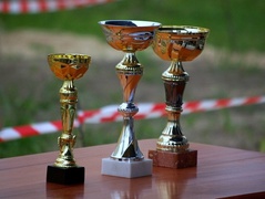 Latały podkowy w „Lazarusie”