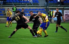 Zatoka Braniewo zdemolowała Olimpię 2004 (piłka nożna)