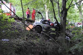 Seat spadł ze skarpy