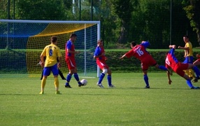 Derbowe zwycięstwo Olimpii 2004 (piłka nożna)