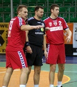 Zwycięstwo na początek (piłka ręczna)