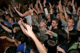 Totem Leśnych Ludzi w Edenie Totem Leśnych Ludzi w Edenie