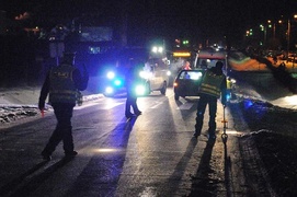 Potrącenie dwóch pieszych na pasach