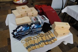 Sto bajek, sto ilustracji