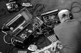 Papierki i koty w Galerii