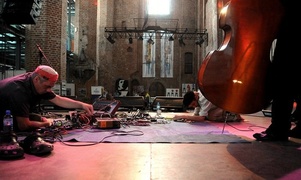 Papierki i koty w Galerii