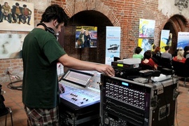 Papierki i koty w Galerii