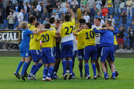 Olimpia po karnych awansowała w pucharze