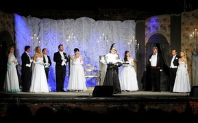 Operetka na plus