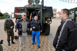 Świętowanie z żołnierzami