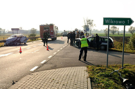 Czołowe zderzenie dwóch aut - sprawca zbiegł