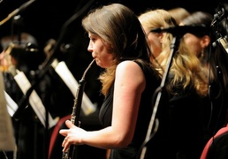 Z ekranu na scenę Z ekranu na scenę