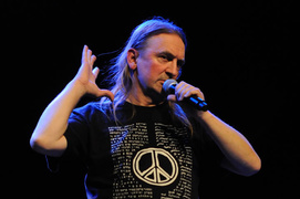 Piekarczyk akustycznie
