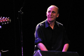 Piekarczyk akustycznie