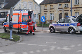 Pijany kierowca potrącił pieszą na pasach