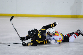 Grali najmłodsi hokeiści