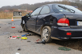 Rubno: czołowe zderzenie i dachowanie