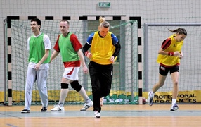 Start kontra Przyjaciele (piłka ręczna)