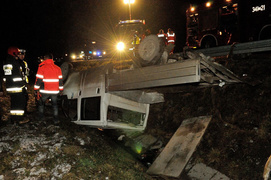 Zderzenie i dachowanie na S22