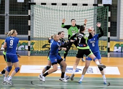 Start nadal w grze (piłka ręczna)
