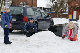 Śniegowe rzeźby w Galerii El