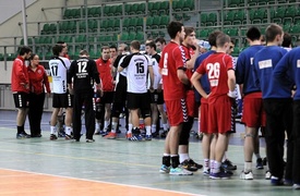 Spadek coraz bliższy (piłka ręczna)