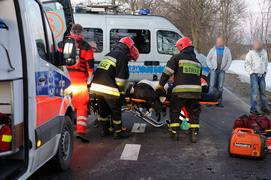 Czołowe zderzenie. Cztery osoby ranne
