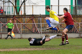 Meganiespodzianka. Olimpia wygrała z liderem (piłka nożna) Meganiespodzianka. Olimpia wygrała z liderem (piłka nożna)