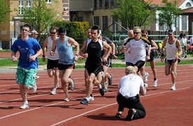 Pobiegli na 1 km