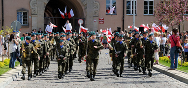 Dumnie powiewa biało-czerwona…