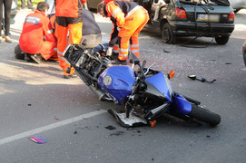 Wypadek na Sienkiewicza: motocyklista w szpitalu