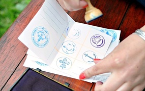 „Pędzące misie”, bomy i jenga