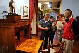 Nocne „szperanie” w przeszłości