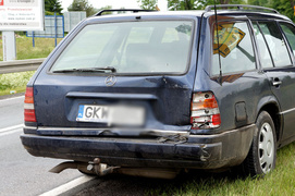 Wypadek w Karczowiskach Górnych: dwie osoby ranne