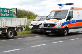 Wypadek w Karczowiskach Górnych: dwie osoby ranne
