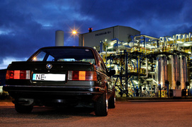 O rafinerii, wzajemnej pomocy i starym BMW O rafinerii, wzajemnej pomocy i starym BMW