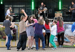 Koncertowo w strefie kibica