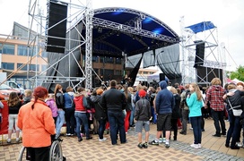 Raz, dwa, w górę ręce!