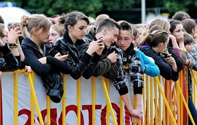 Raz, dwa, w górę ręce!