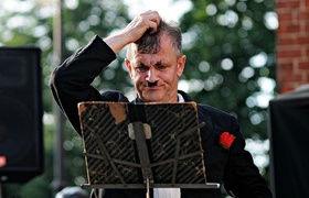 Sztuka sięgnęła bruku