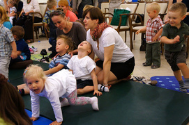 Policjanci czytali dzieciom