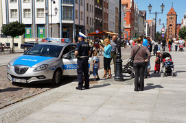 Policjanci czytali dzieciom