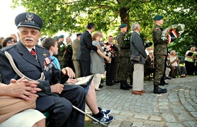 O godzinie „W” znów zawyły syreny