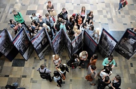 To zmusza do myślenia